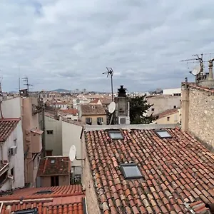 With Mediterranean Charm In The Heart Of The Provencal Market Apartment
